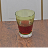 Zielona szklanka do napojów