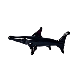 Szklany czarny rekin - figurka