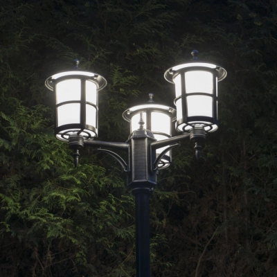 lampa retro stojąca wysoka